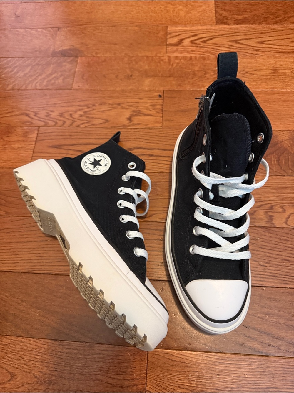 Converse Chuck Taylor All Star Lugged Lift Platform Canvas